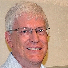 Portrait of Brian Saberton.